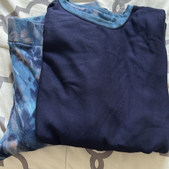 Ladies Long Sleeved Pajama Set - Picture 9 of 12